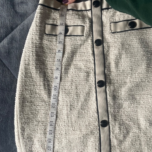 Maje Decorative-Button Tweed Mini Skirt -Off white/ecru size FR40 - Picture 10 of 11